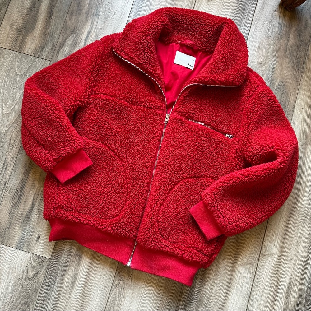 BRAND NEW Aritzia Wilfred Free Red teddy Coat